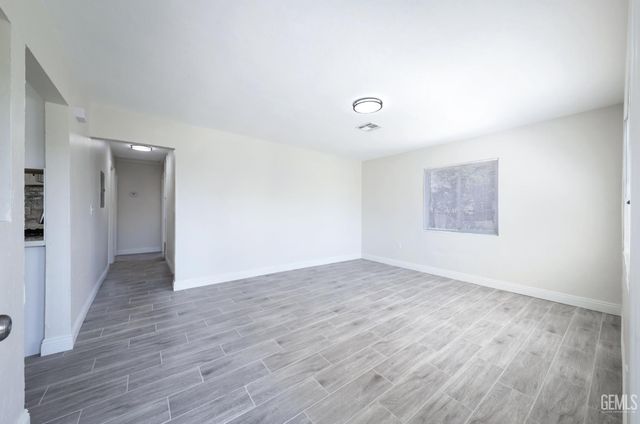 5801 Gowdy Lane, Bakersfield, CA 93307