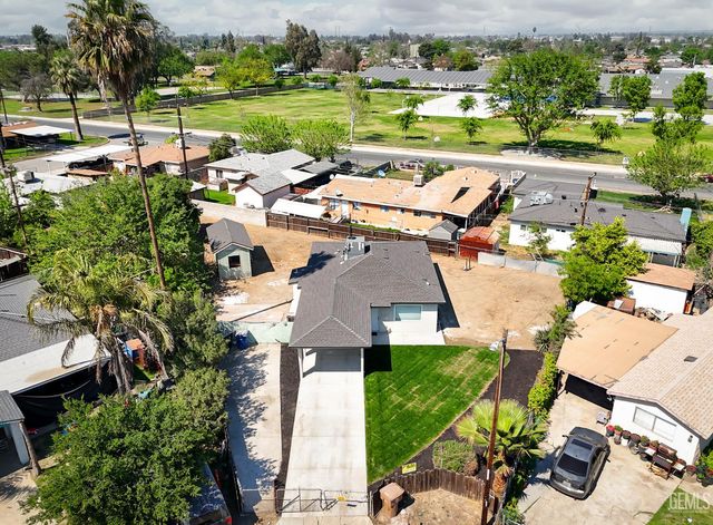 5801 Gowdy Lane, Bakersfield, CA 93307