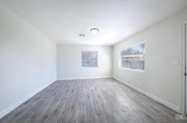 5801 Gowdy Lane, Bakersfield, CA 93307