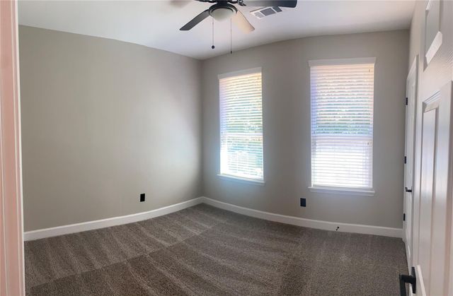 62 Woodland Hills Drive B, Conroe, TX 77303