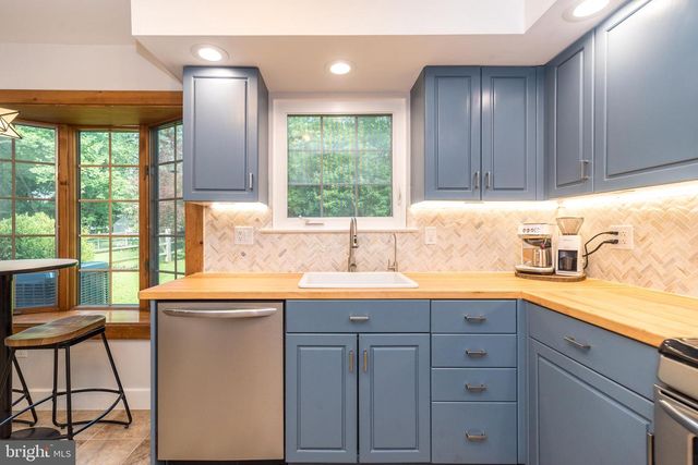 2045 FOSTER RD, Hatfield, PA 19440