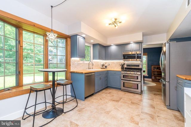 2045 FOSTER RD, Hatfield, PA 19440