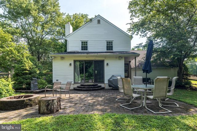 2045 FOSTER RD, Hatfield, PA 19440