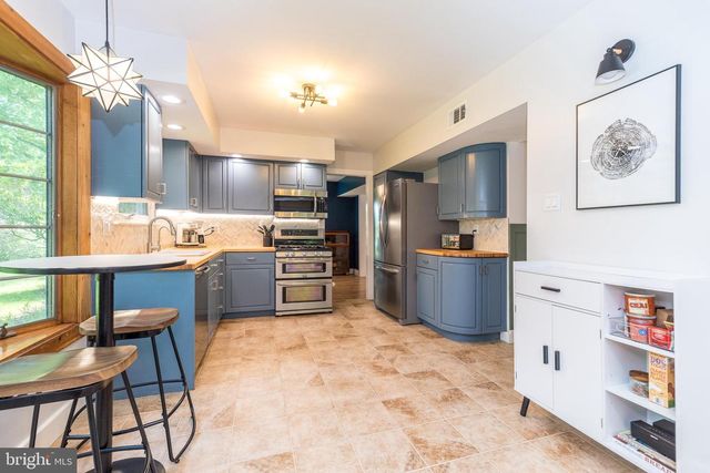 2045 FOSTER RD, Hatfield, PA 19440