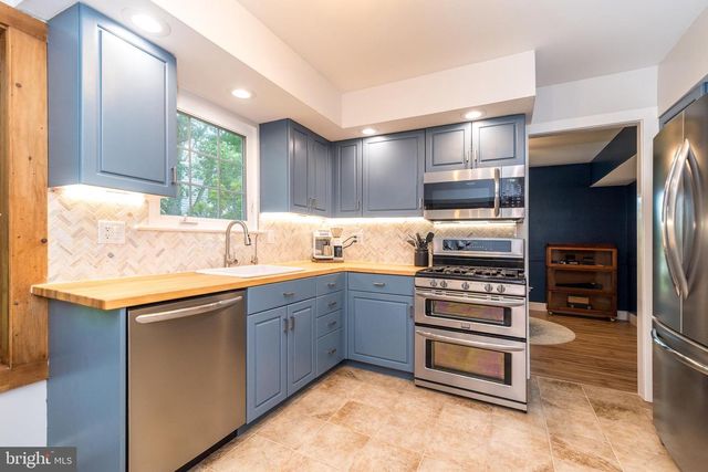 2045 FOSTER RD, Hatfield, PA 19440