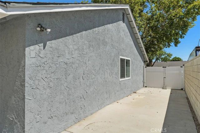 4040 Penrod Drive, Riverside, CA 92505