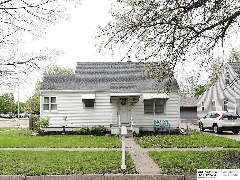 1004 E 8th Street, Fremont, NE 68025