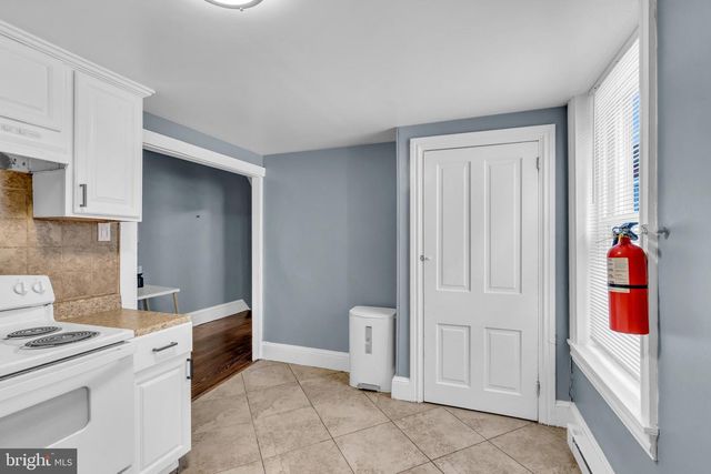 905 W MARSHALL ST, Norristown, PA 19401