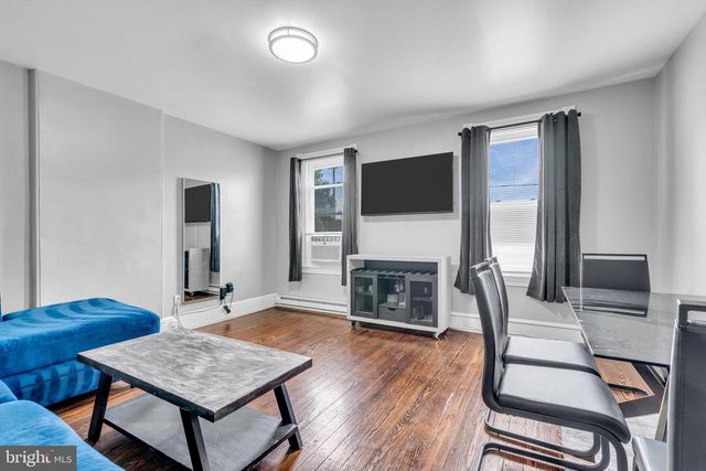 905 W MARSHALL ST, Norristown, PA 19401