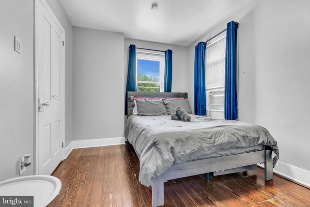 905 W MARSHALL ST, Norristown, PA 19401