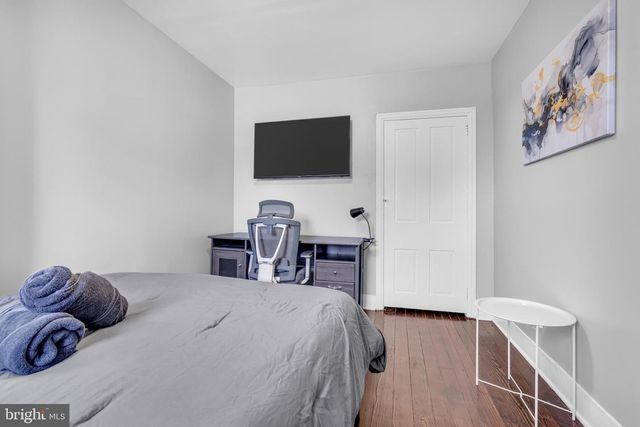 905 W MARSHALL ST, Norristown, PA 19401