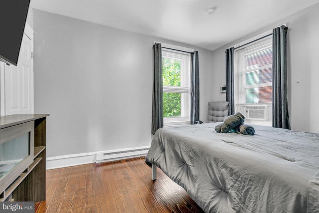 905 W MARSHALL ST, Norristown, PA 19401