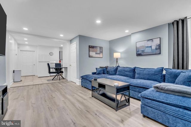 905 W MARSHALL ST, Norristown, PA 19401