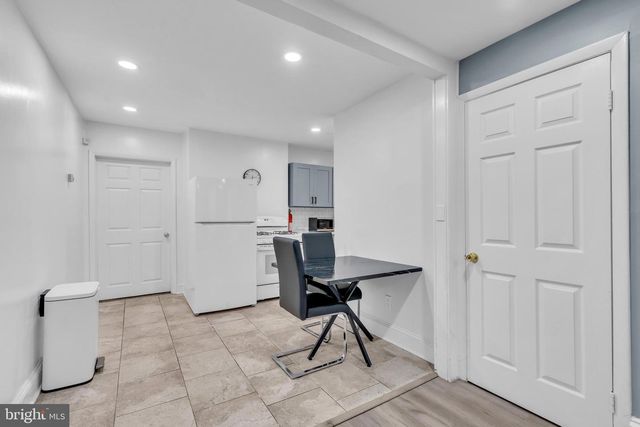 905 W MARSHALL ST, Norristown, PA 19401