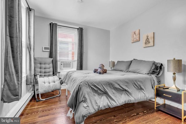 905 W MARSHALL ST, Norristown, PA 19401