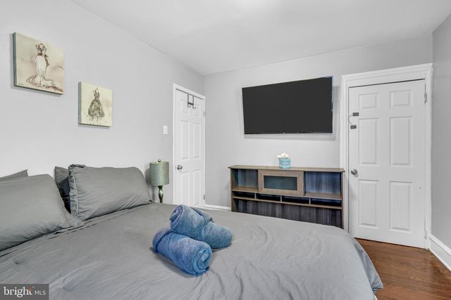 905 W MARSHALL ST, Norristown, PA 19401