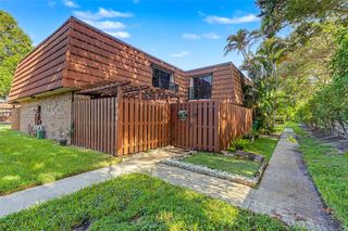 804 SW 119th Way 804, Davie, FL 33325