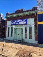 5218 Gravois Avenue, St Louis, MO 63116