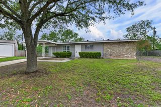 6039 GOLDEN VALLEY DR, San Antonio, TX 78242