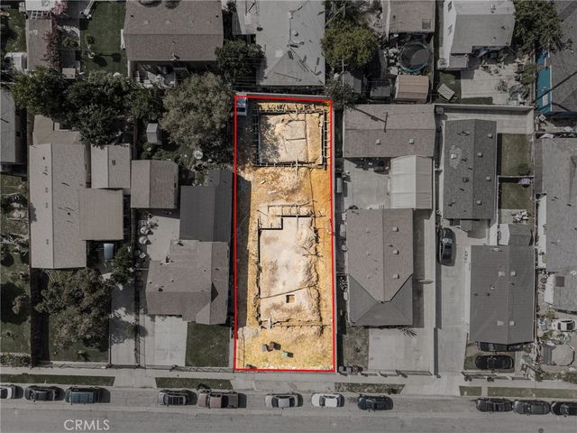 1114 E Glencoe, Compton, CA 90221