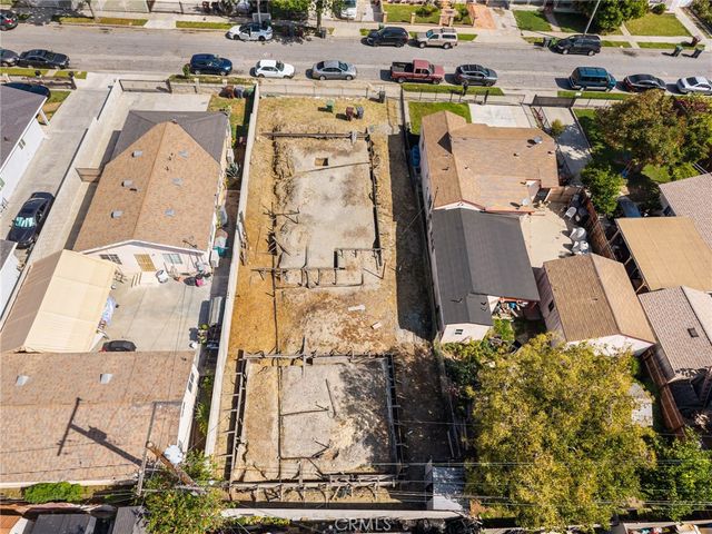 1114 E Glencoe, Compton, CA 90221