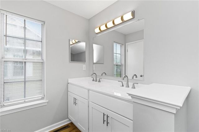 4446 Segovia CT, Virginia Beach, VA 23462