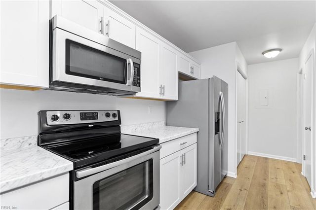 4446 Segovia CT, Virginia Beach, VA 23462