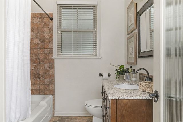 1605 W 35th Avenue, Pine Bluff, AR 71603