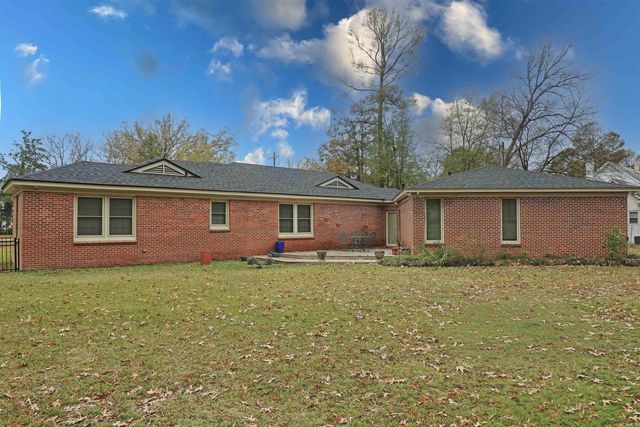 1605 W 35th Avenue, Pine Bluff, AR 71603