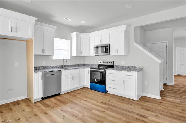 460 Sanford Avenue, Mocksville, NC 27028