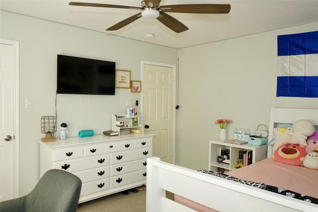 1806 Shadow Haven Court, Fresno, TX 77545