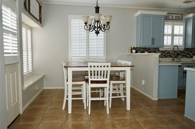 1806 Shadow Haven Court, Fresno, TX 77545