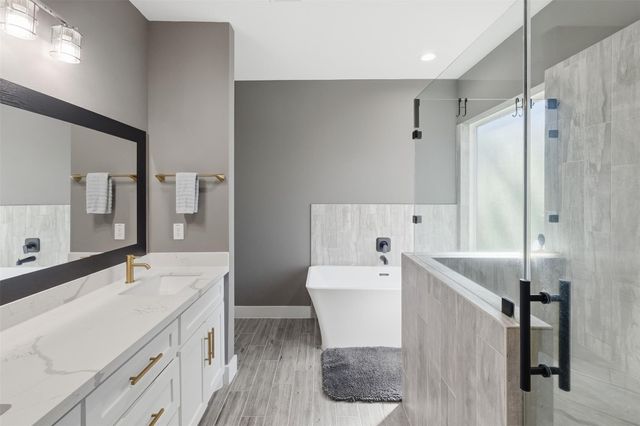 294 Apple Valley, Conroe, TX 77304