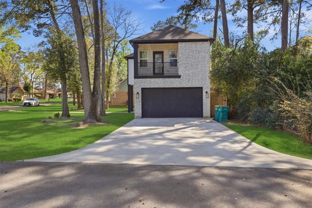 294 Apple Valley, Conroe, TX 77304