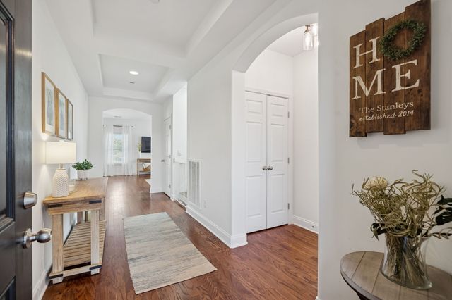 8056 Warren Dr, Nolensville, TN 37135