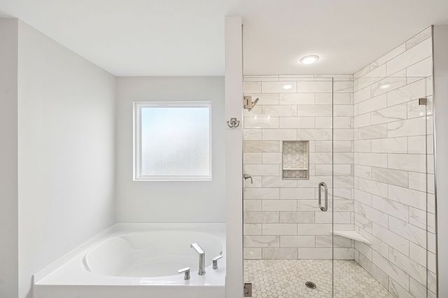 8056 Warren Dr, Nolensville, TN 37135