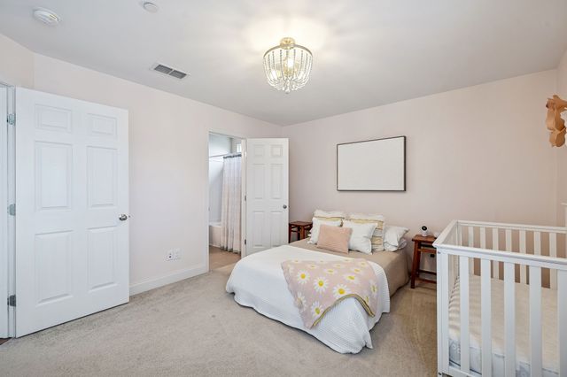 8056 Warren Dr, Nolensville, TN 37135