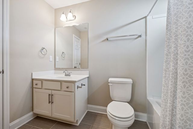 8056 Warren Dr, Nolensville, TN 37135