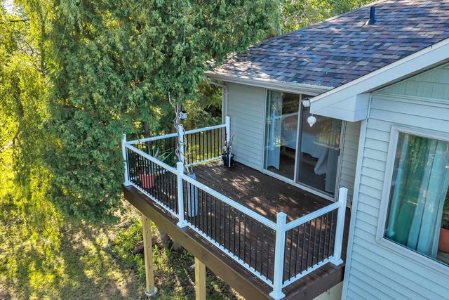 1259 HARBOR LIGHTS ROAD, Suamico, WI 54173
