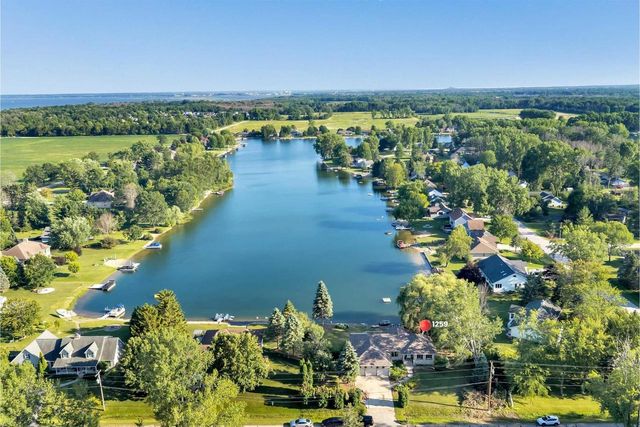 1259 HARBOR LIGHTS ROAD, Suamico, WI 54173