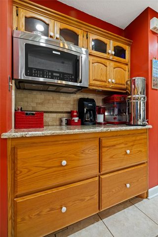 2801 Westlake Drive, Lavaca, AR 72941