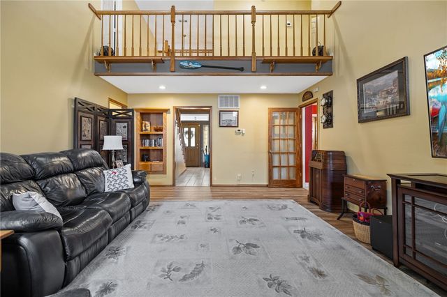 2801 Westlake Drive, Lavaca, AR 72941