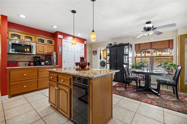 2801 Westlake Drive, Lavaca, AR 72941