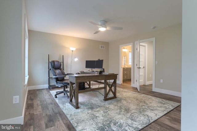 1584 HARRISBURG AVE, Mount Joy, PA 17552