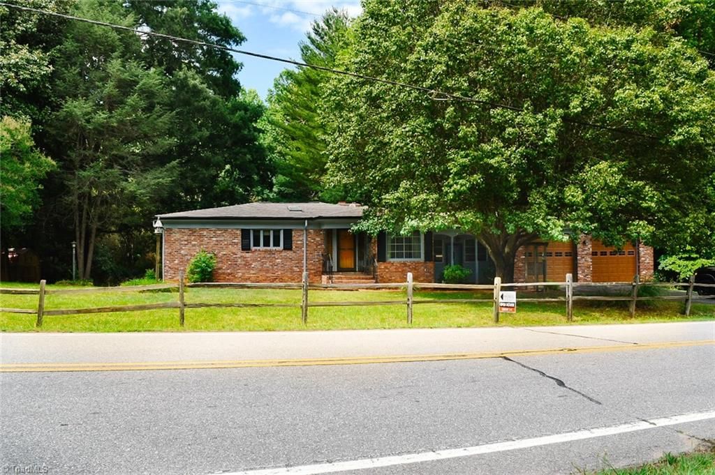 2575 Country Club Road, Wilkesboro, NC 28697