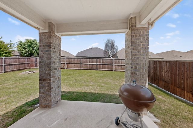 9537 Abington Avenue, Fort Worth, TX 76131