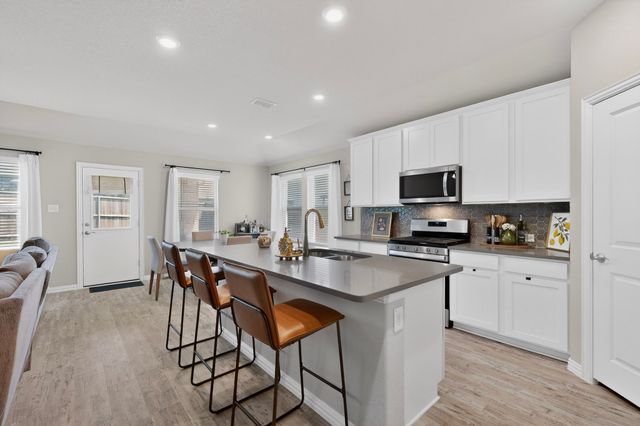 9537 Abington Avenue, Fort Worth, TX 76131