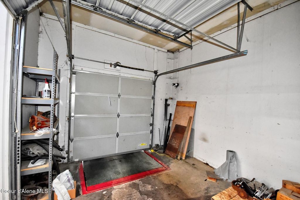 900 Kootenai Cutoff Rd, Ponderay, ID 83852 photo 13