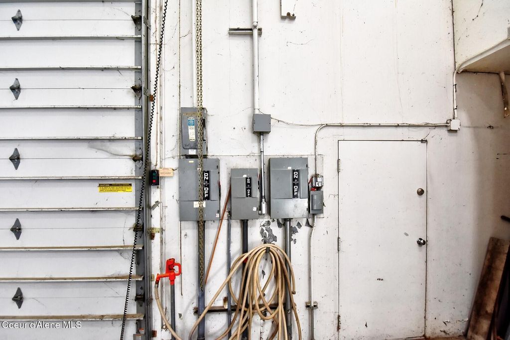 900 Kootenai Cutoff Rd, Ponderay, ID 83852 photo 17