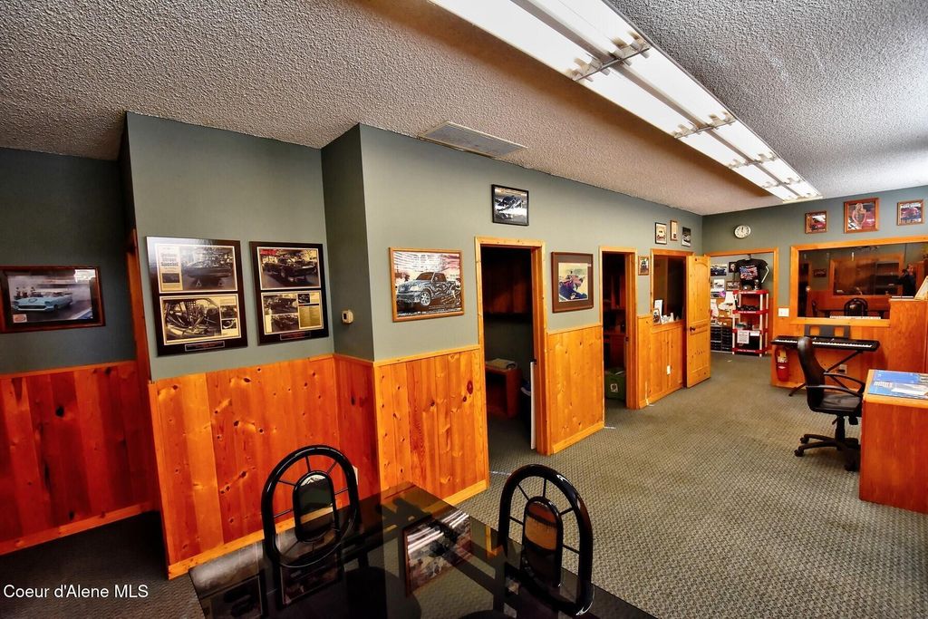 900 Kootenai Cutoff Rd, Ponderay, ID 83852 photo 5